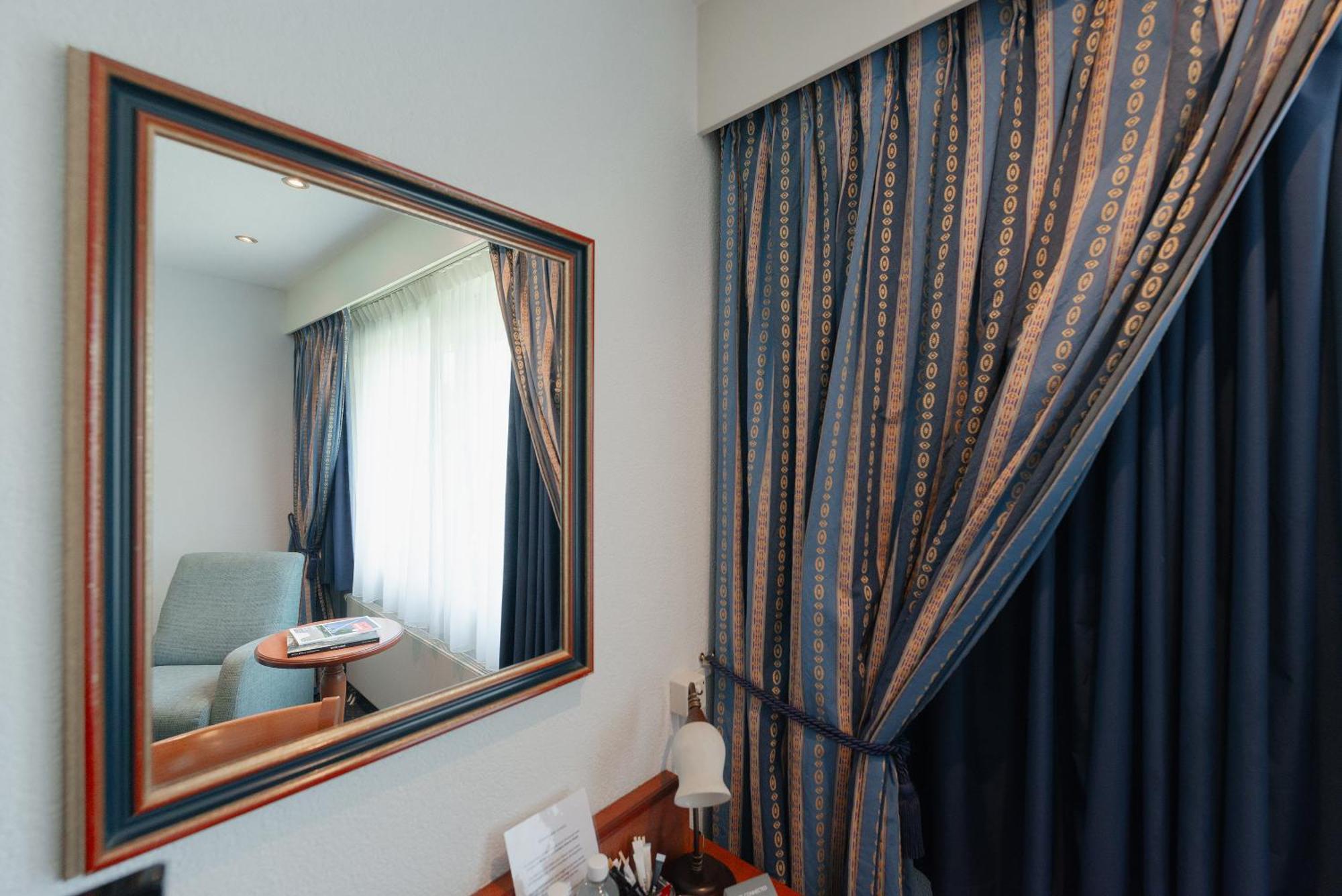 Boutique Hotel Herbergh Amsterdam Airport Free Parking Badhoevedorp Dış mekan fotoğraf